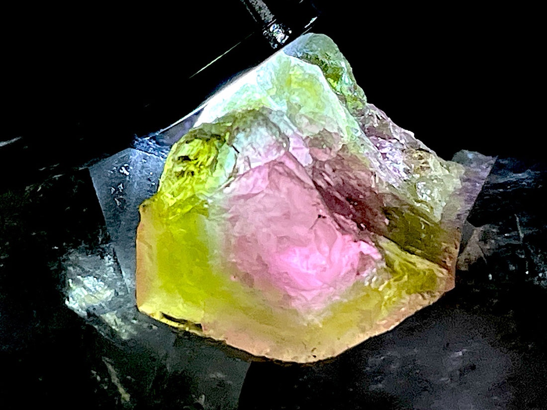 ウォーターメロントルマリン/Watermelon Tourmaline (電気石) (木製