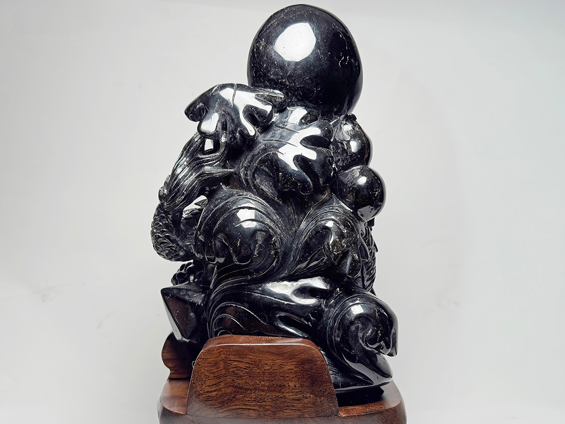 モリオン龍彫刻 (木製台座付き)