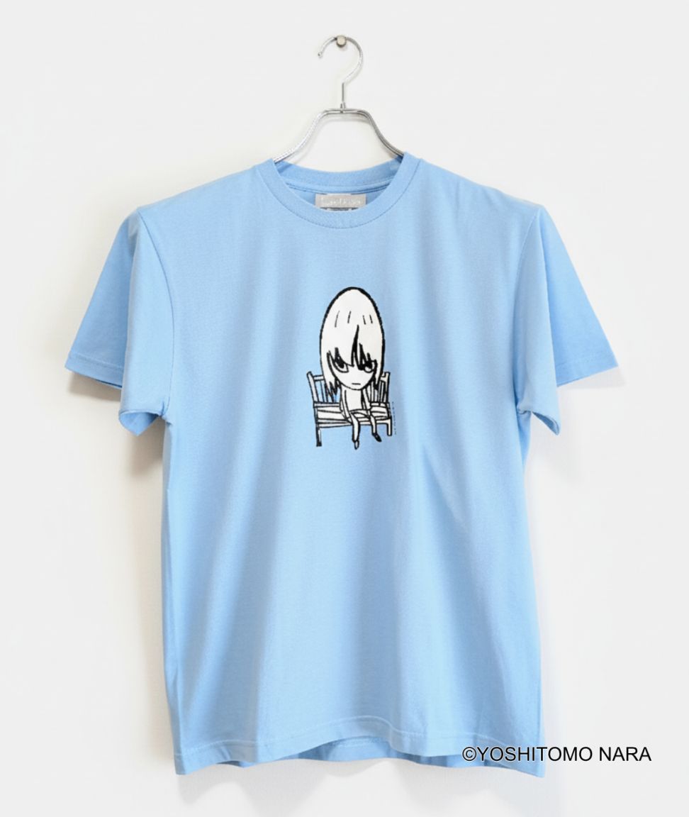 奈良美智 Tシャツ [Bench(ナチュラル)]｜ラムフロム - アートグッズ
