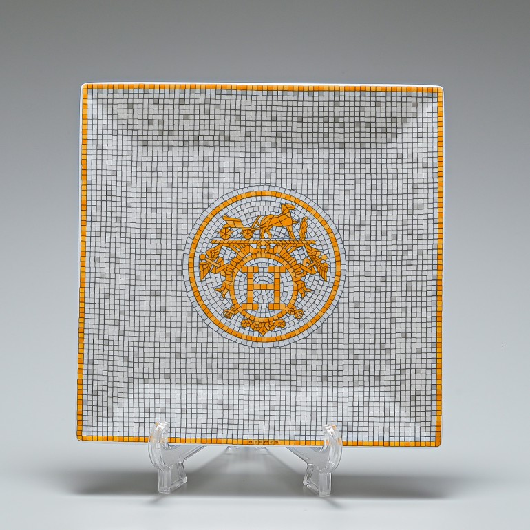 HERMES（エルメス）ギフト通販 ハイブランドの小物プレゼントなら