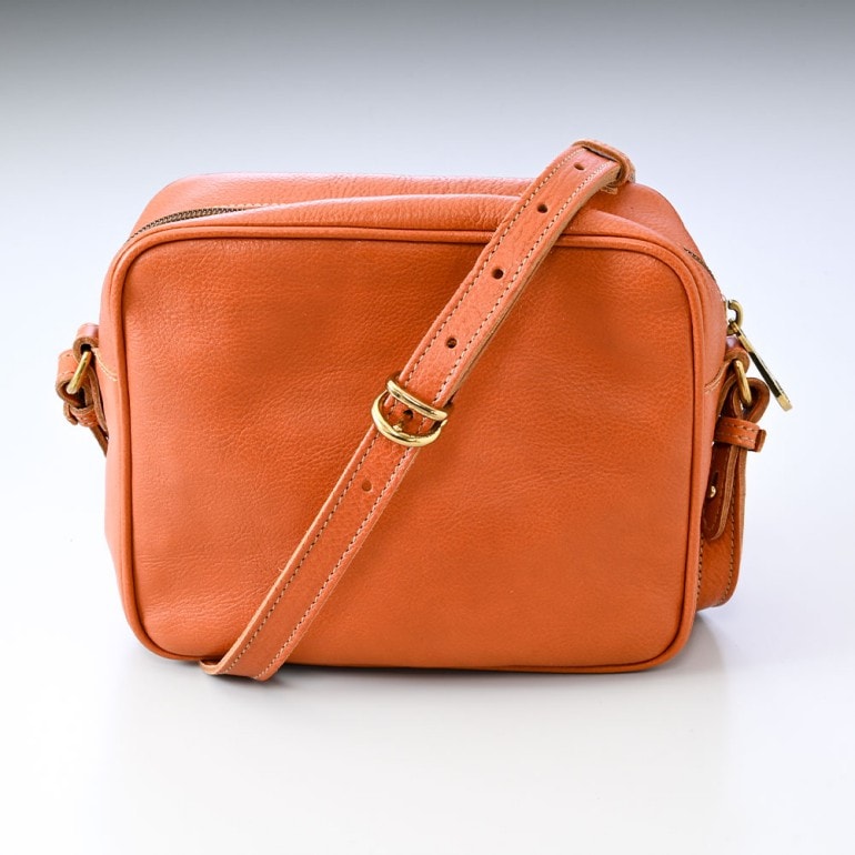 イルビゾンテ IL BISONTE バッグ ショルダーバッグ レディース クロス