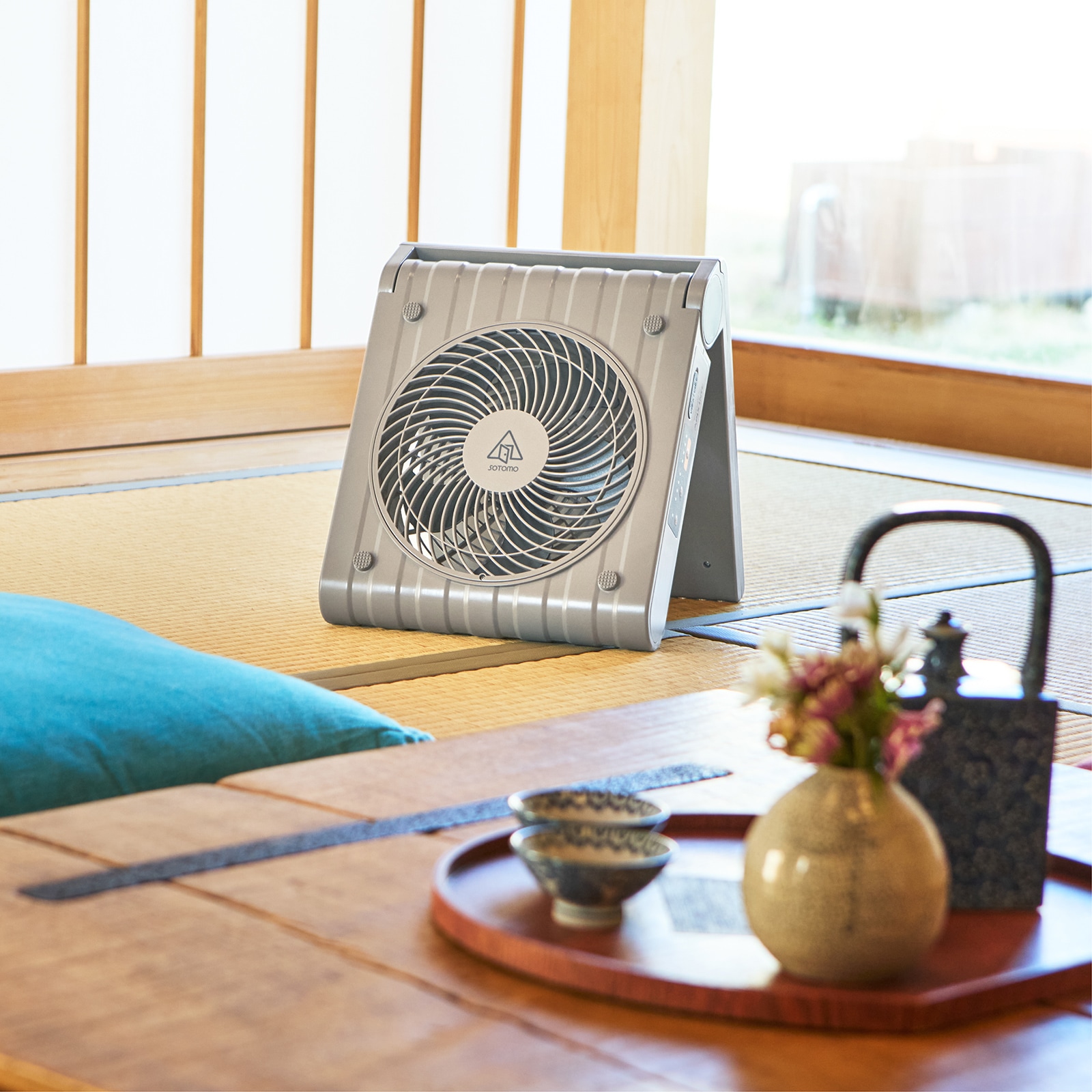 ソーラーパワーファン APF-560TH | SOTOMO | アピックス