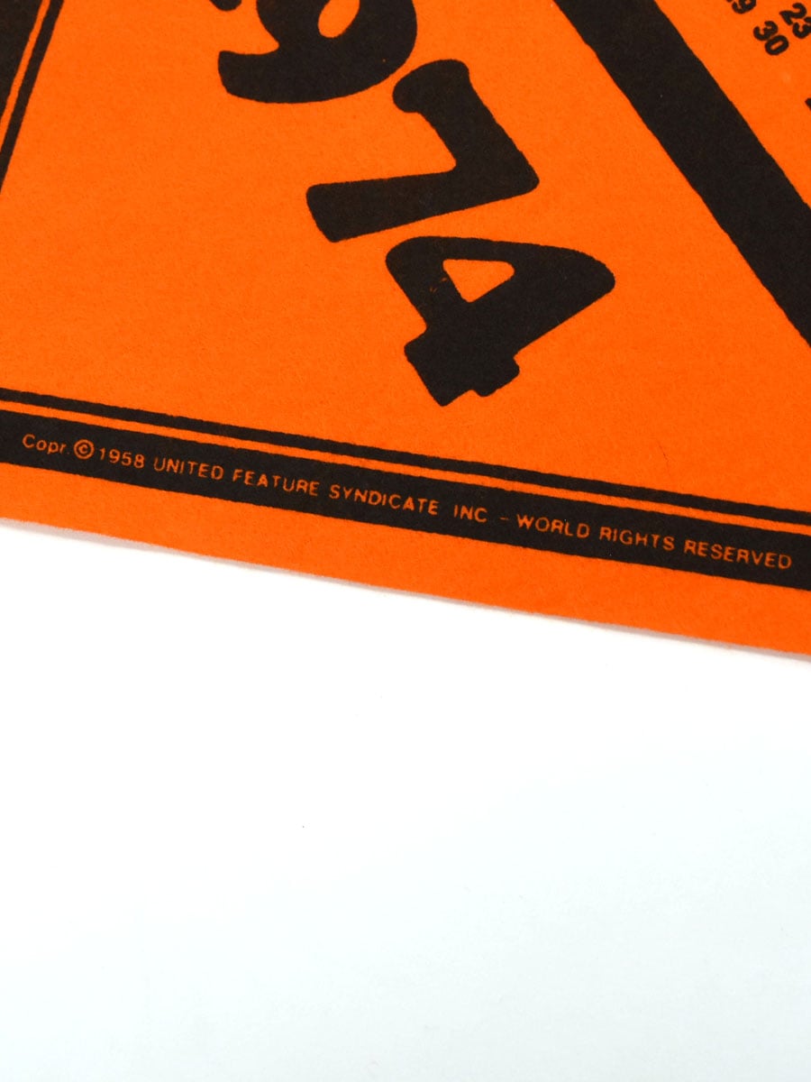 70's スヌーピー ''1974'' フェルトペナント オレンジ DEAD | NEW ITEM