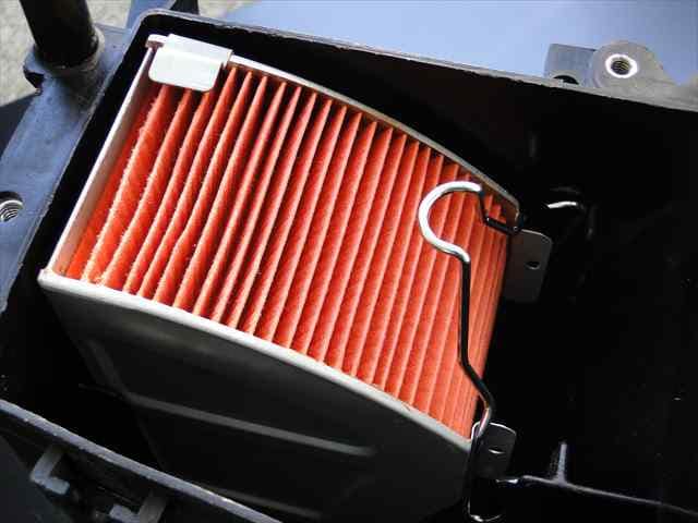 CBX400F/CBX550F エアークリーナーエレメントスプリング(固定用バネ