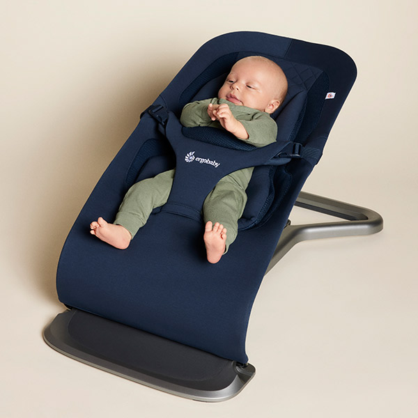エルゴベビー｜バウンサー｜エボルブ /ミッドナイトブルー｜ブリベビ通販