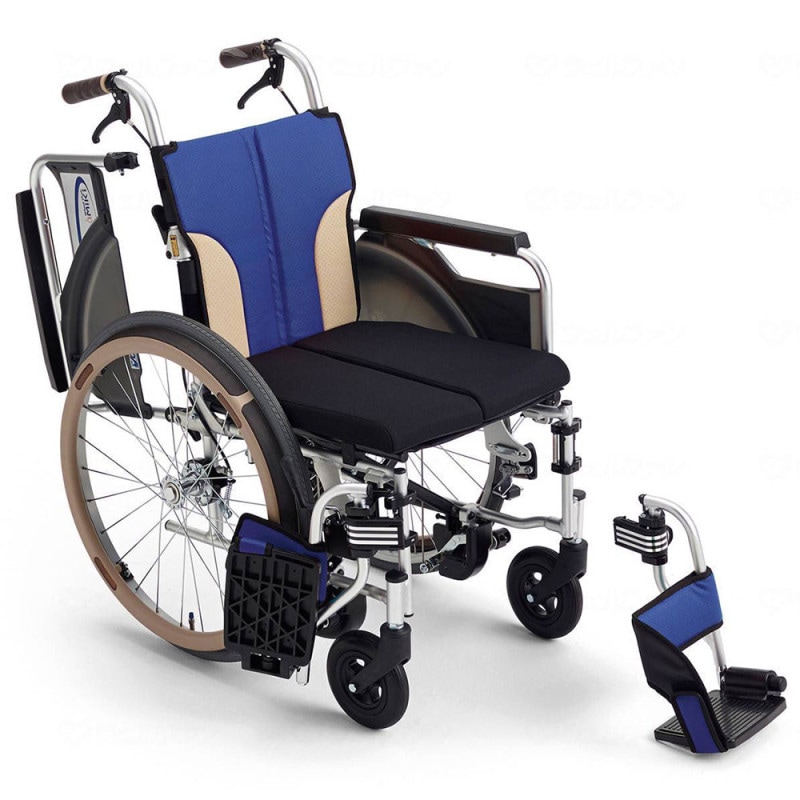 とまっティシリーズ 自走車椅子スキット400B(肘跳ね上げ・スイング