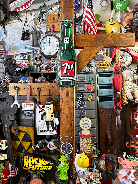 7UP セブンアップ エンボスティンサイン （1960年代ボトル）の通販