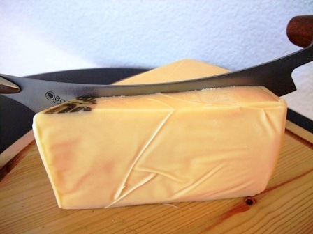 スイス産ラクレット(1kg)ハイジのチーズ！ | すべての商品 | Cheese Honey