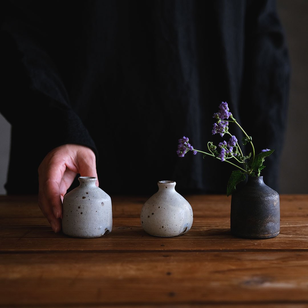 粉引/花入/筒徳利小 | 唐津焼 雅樂窯 ( うたがま ) | 糸島くらし×ここ