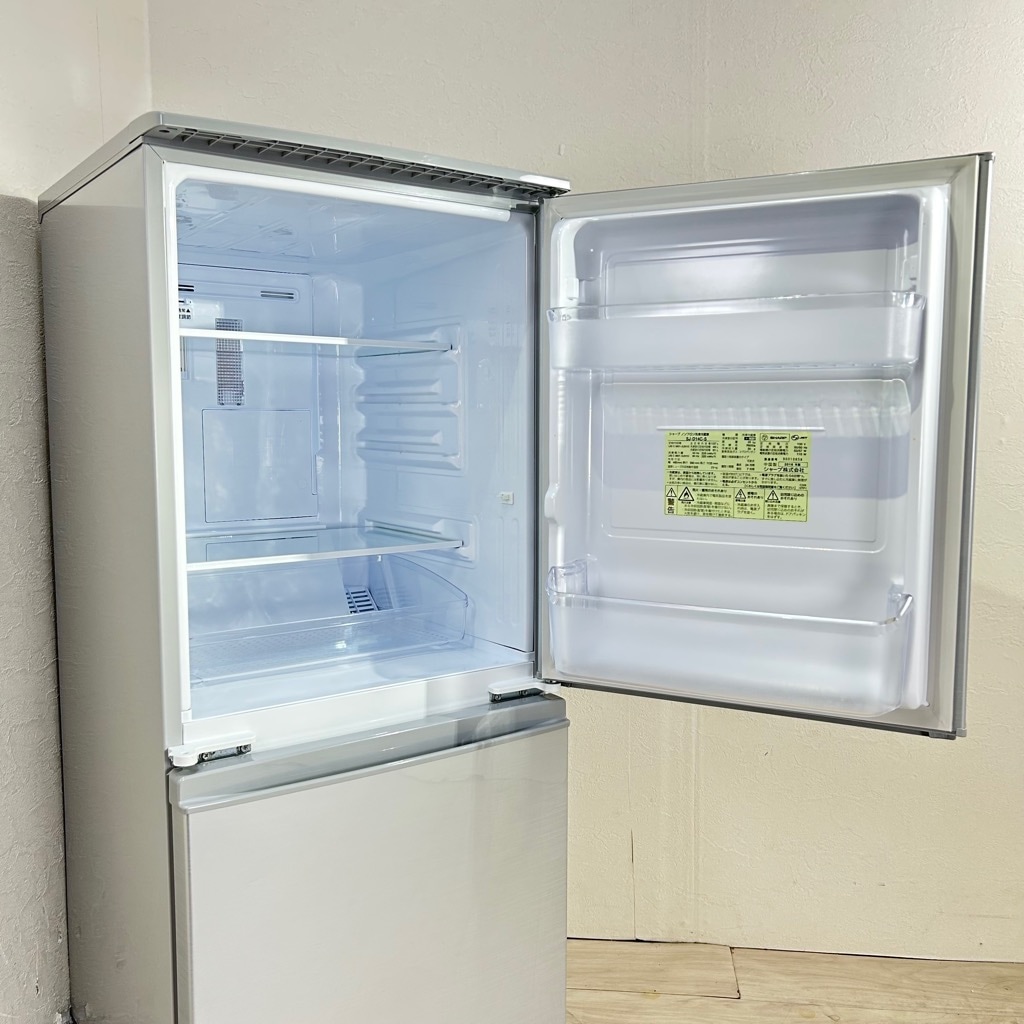 中古 2ドア冷蔵庫 137L つけかえどっちもドア シルバー シャープ SJ