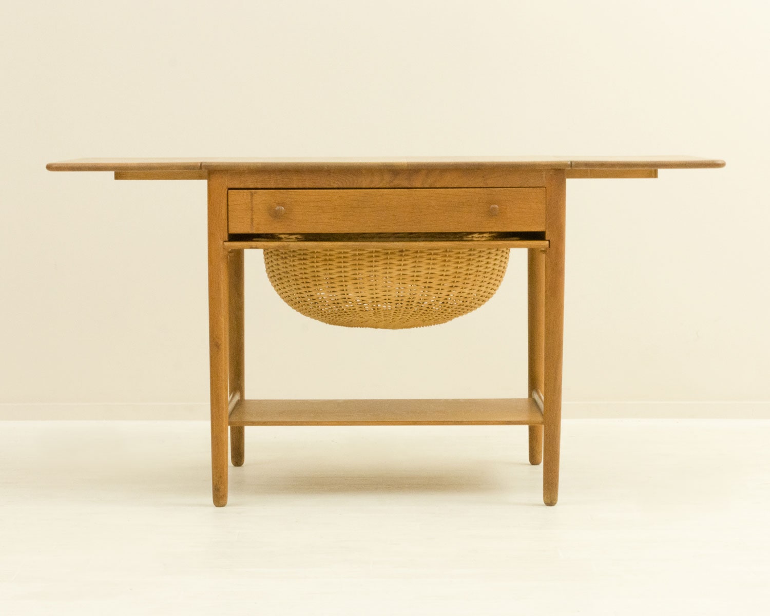 AT33 ソーイングテーブル Hans J Wegner オーク 北欧家具 通販