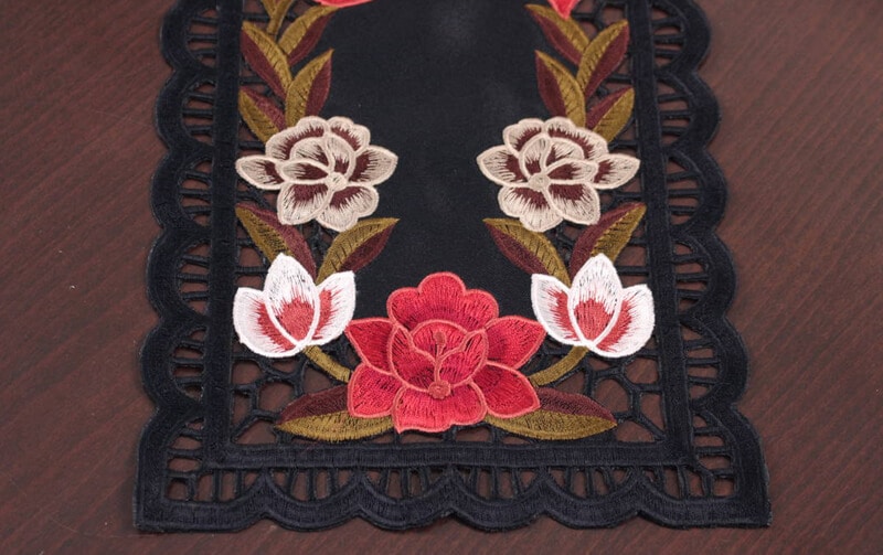 高密度カラー刺繍 テーブルセンター 約20×80cm [ardente]｜インテリア