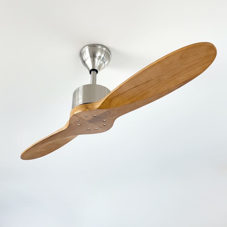 天然木2枚羽根のシーリングファン｜6段階風量＆リモコン付き