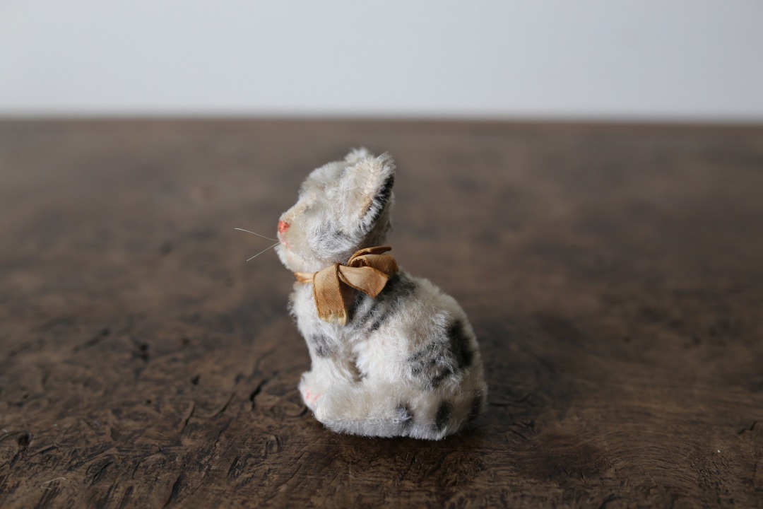 シュタイフ 猫の“スージー” ｜ D+EMARKET Online