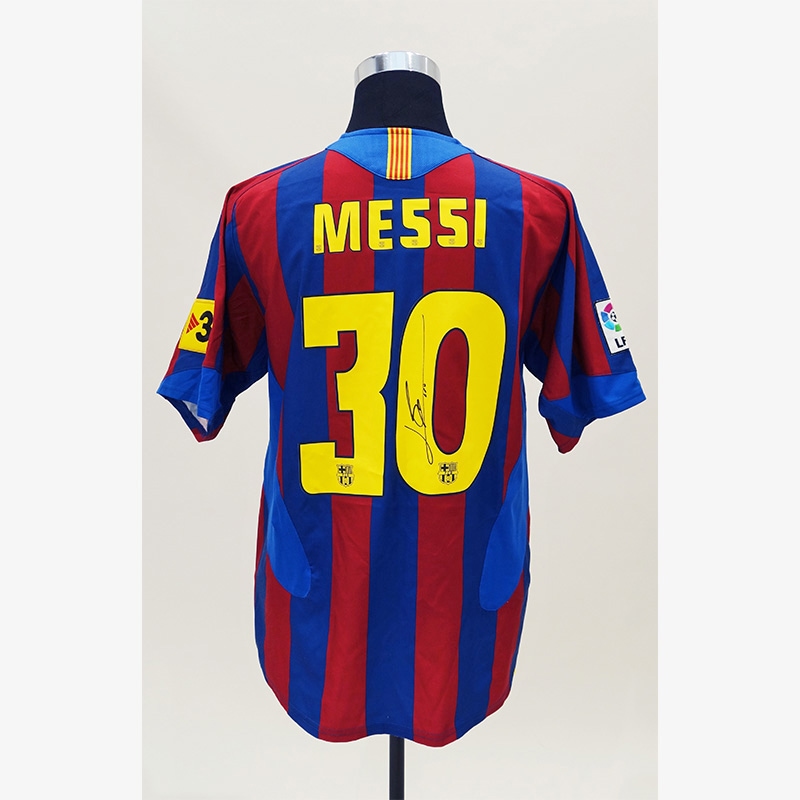 メッシ直筆サイン入りバルセロナ05/06ホームユニフォーム | THE DUGOUT