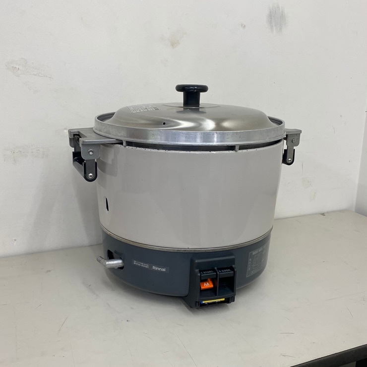 中古】 A08998 業務用 ガス炊飯器 3升 リンナイ RR-300C 2023年製 LP