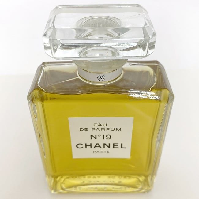 シャネル 香水 NO19 オードパルファム 開封済み EAU DE PARFUM 中古