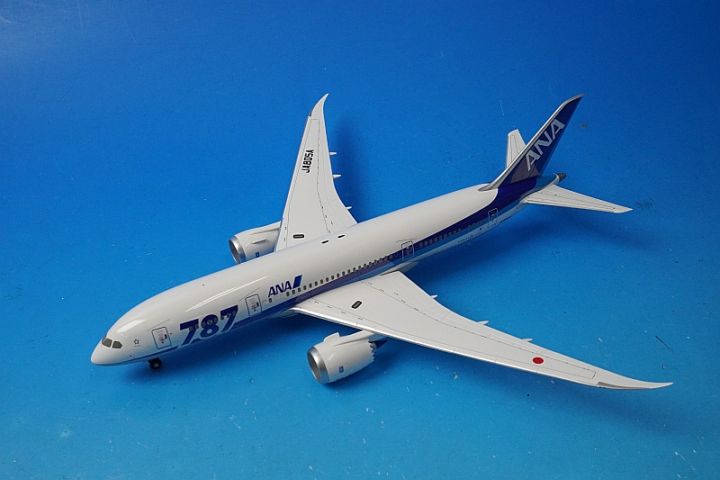 1/200 B787-8 ANA 国際線仕様 主翼地上姿勢 JA805A [NH20055] 全日空