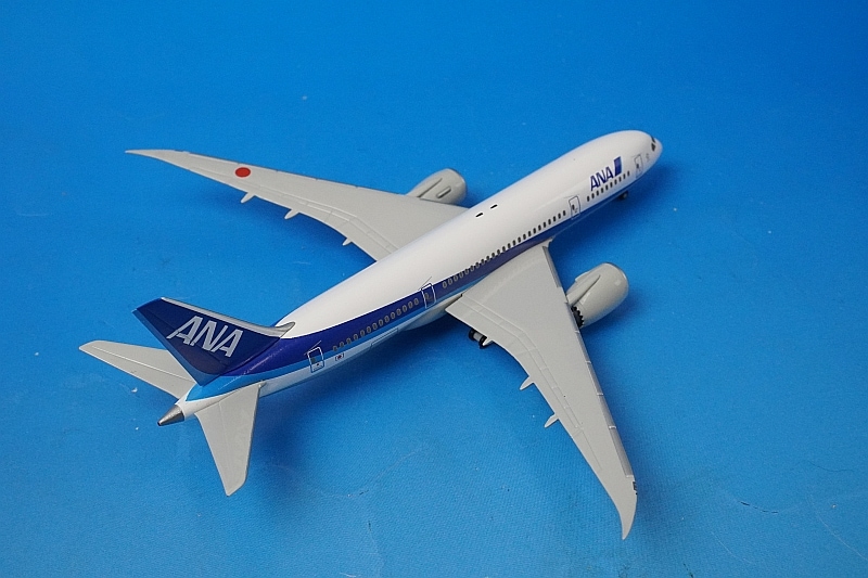 1/400 B787-8 ANA ドリームライナー ＊レジ番付与なし [NH40028