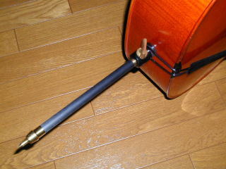 チェロ用10mm カーボン エンドピン（まとめ買い可） Amazon | 見附精機工業株式会社 チェロエンドピン カーボン (10mm