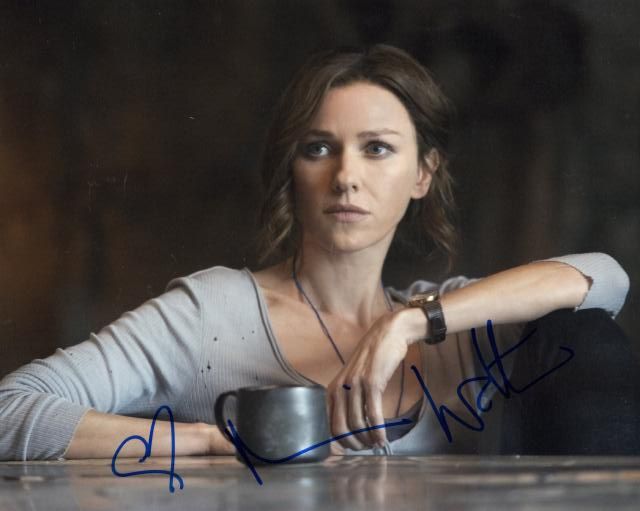 ナオミ・ワッツ直筆サイン入り写真□ザ・リング/ダイバージェント
