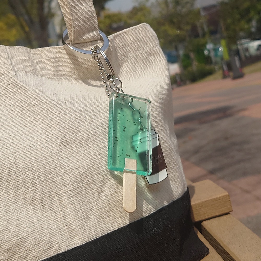 アクリル厚口キーホルダー アクリルチャーム アイス 四角 クリア 無地