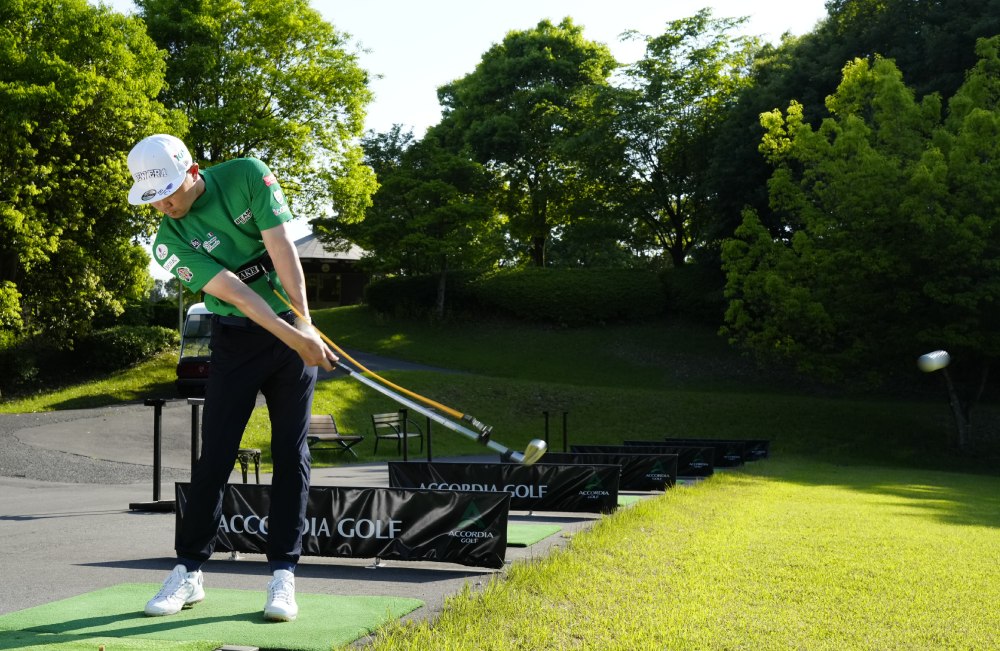 ショットメイク（SHOT MAKE）】諸藤将次プロ監修のゴルフ練習器具