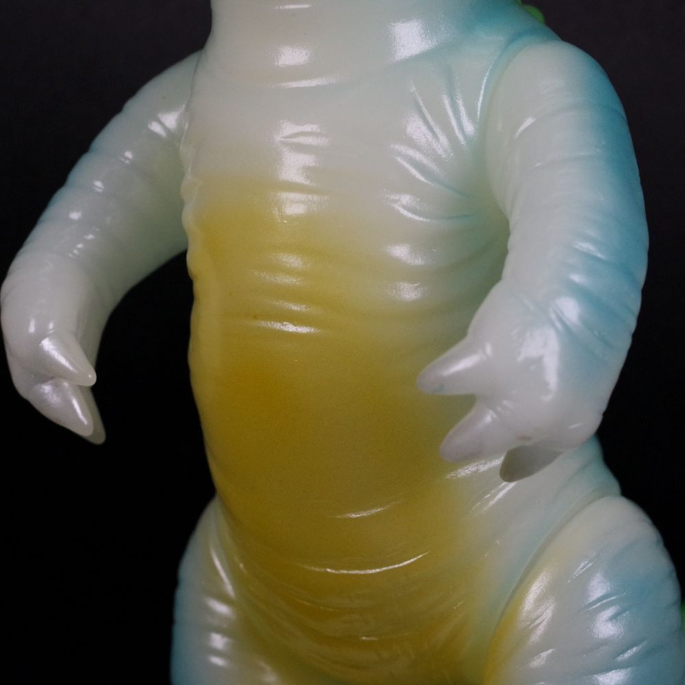 ソフビ/ブルマァク BULLMARK/ネロンガ/蓄光ブルー｜墓場の画廊ONLINE STORE