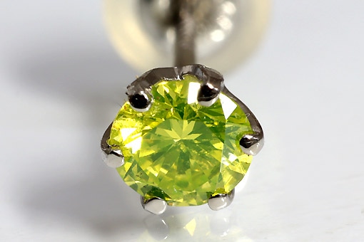 ip1115【ネオングリーンダイヤ 0.25cts】Pt900ピアス 片方