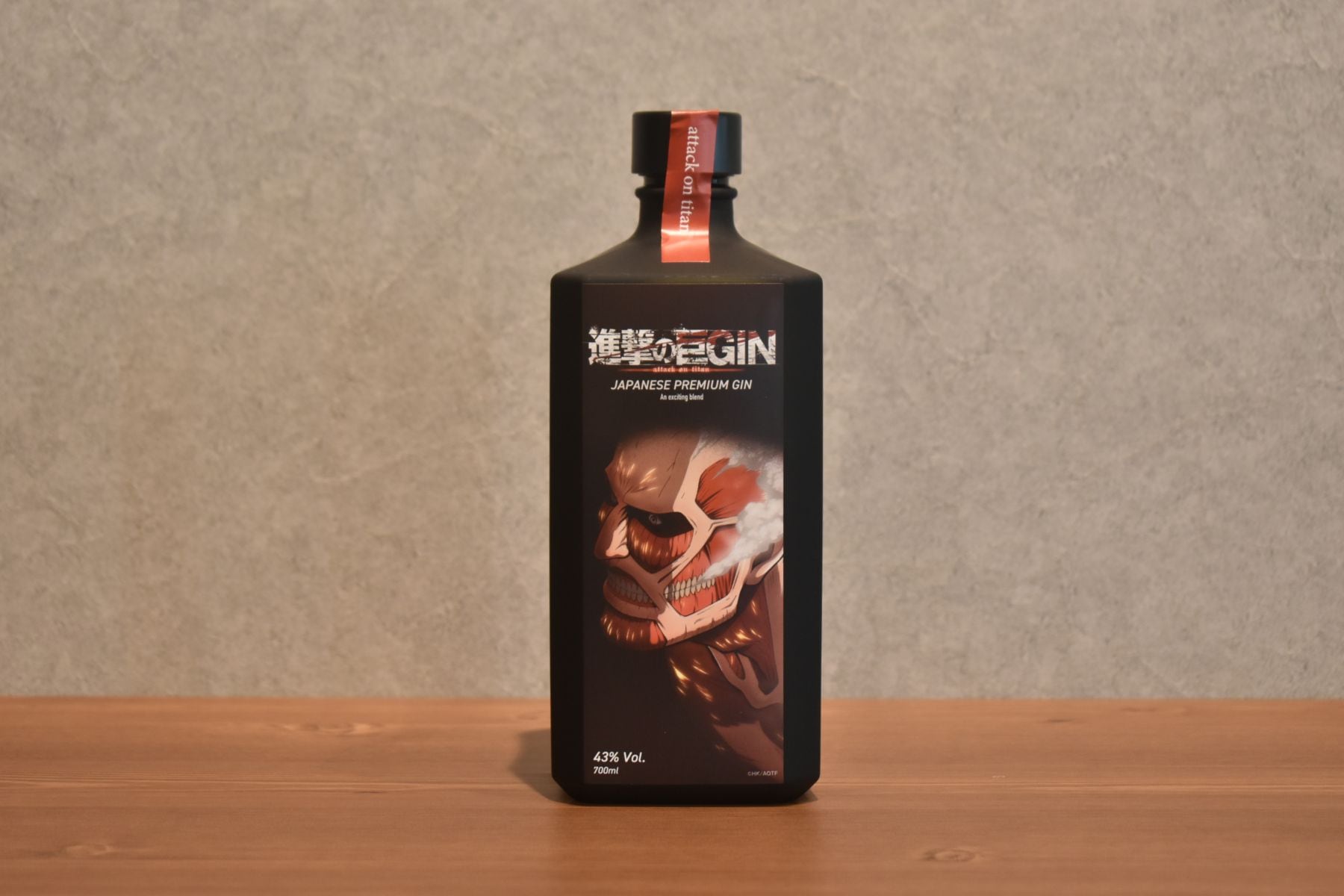 進撃の巨GIN 正規品 43.0% 700ml ｜こみや酒店 ONLINE STORE