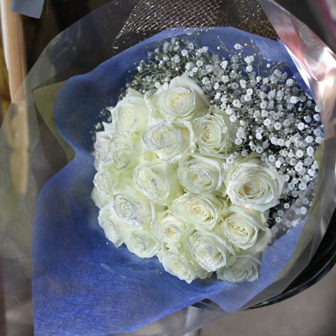 キラキラ白いバラ 20本の花束 | バラ・生花,白いバラ,花束 | ROSESHOP