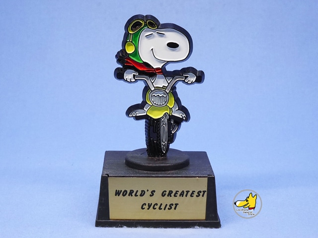 70s AVIVA スヌーピー トロフィー⁄ World's 70s AVIVA スヌーピー