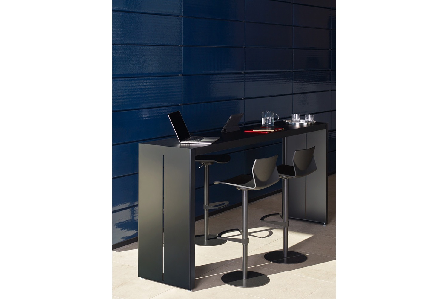 カイ スツールの通販 | 家具・インテリア通販 MAARKET マーケット