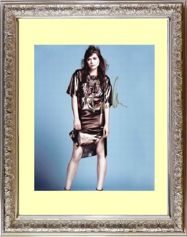 Elizabeth Olsen エリザベス オルセン 直筆サイン PHOTO | ハリウッド