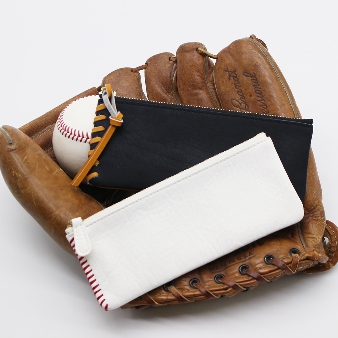 野球ファンに作りました】ボールとグラブの革からできたペンケース ※名