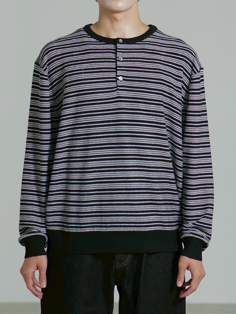 受注制【Chikashitsu +】cropped henry neck border knit