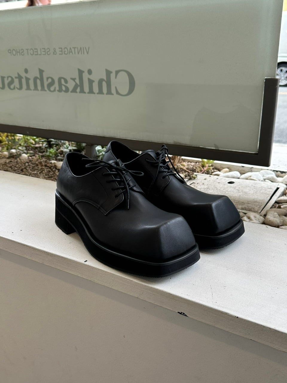 受注制【Chikashitsu +】square toe derby shoes | OUR BRAND