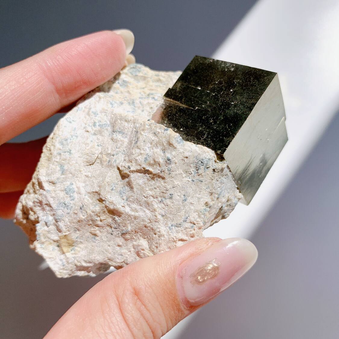 パイライト 原石 | 原石 | Crystals by Purely