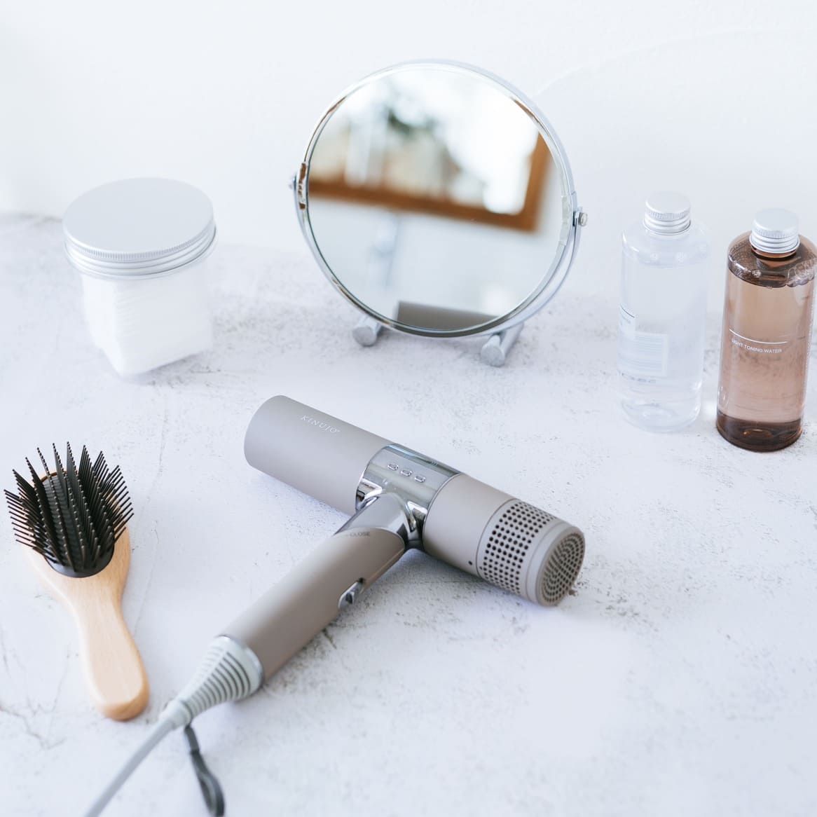 KINUJO キヌージョ ヘアドライヤー 絹女 KH301