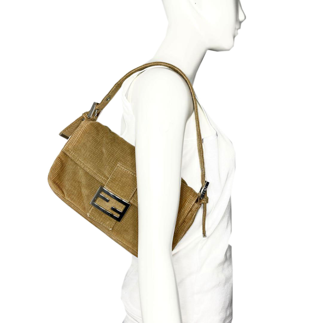 FENDI フェンディマンマバケット コーデュロイ ショルダーバッグ