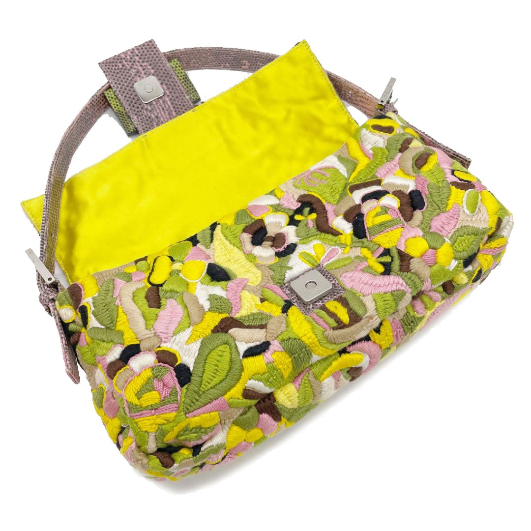 FENDI フェンディ マンマバケット ショルダーバッグ コットン刺繍