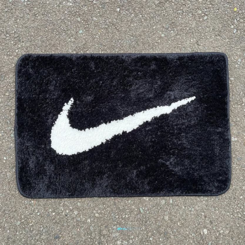 NIKE SWOOSH RUG ナイキ スウィッシュ ラグ ラグマット black/white