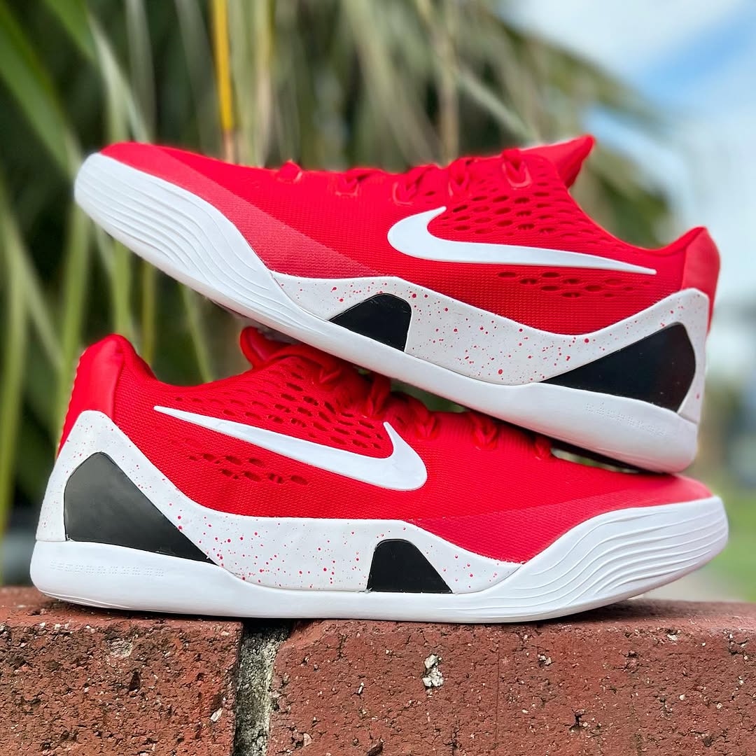 NIKE KOBE 9 EM LOW PROTRO GS ナイキ コービー 9 プロトロGS 【BOY'S