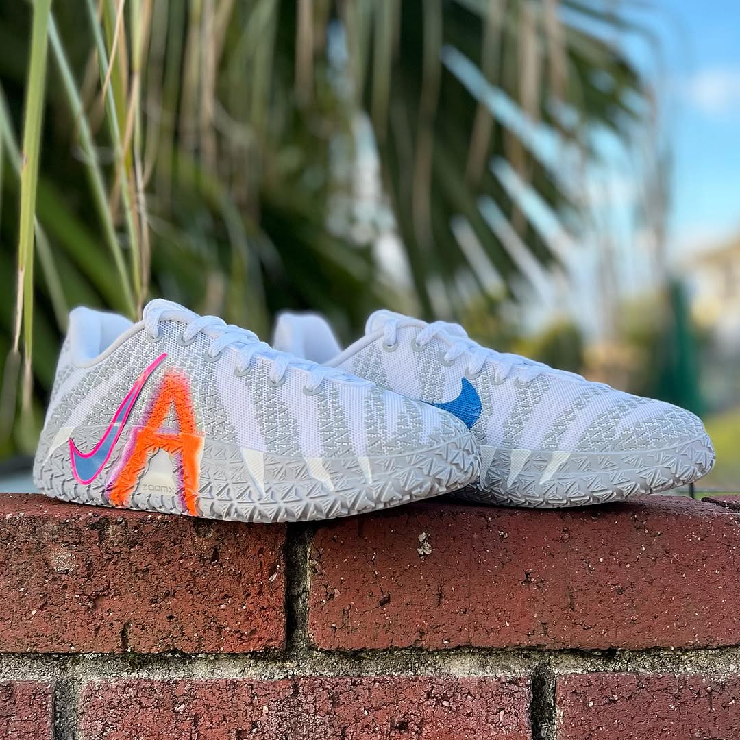 NIKE JA 3 GS 'LIGHT SHOW' ナイキ ジャ 3 ジャ モラント 【BOY'S