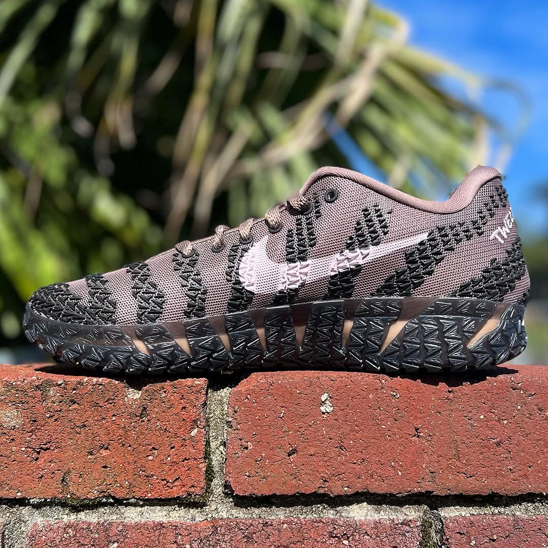 NIKE JA 3 EP 'MINK BROWN' ナイキ ジャ 3 ジャ モラント 【MEN'S