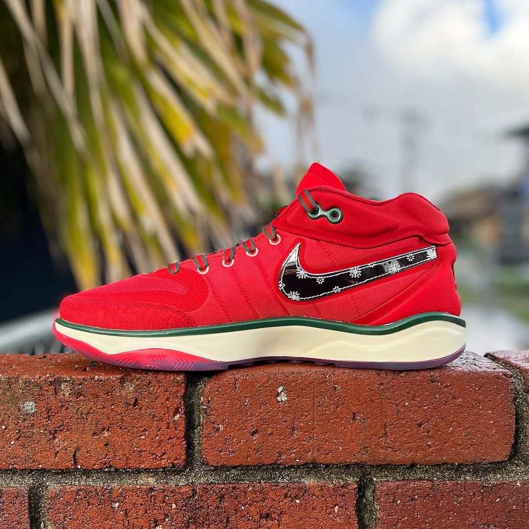 NIKE AIR ZOOM G.T. HUSTLE 2 'CHRISTMAS' ナイキ エア ズーム GT