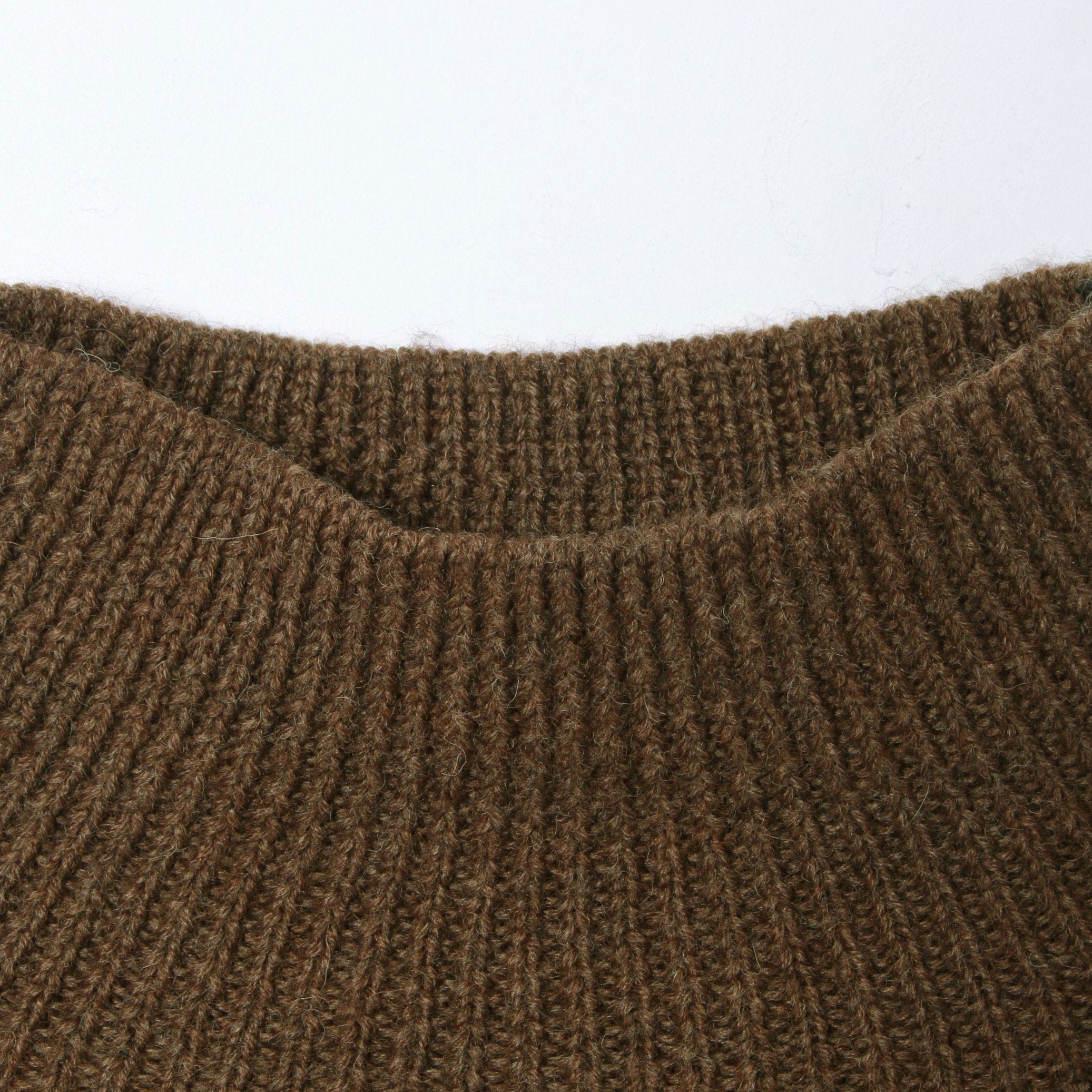 ニット / II / BROWN(ブラウン) ｜ マーガレット・ハウエル 公式