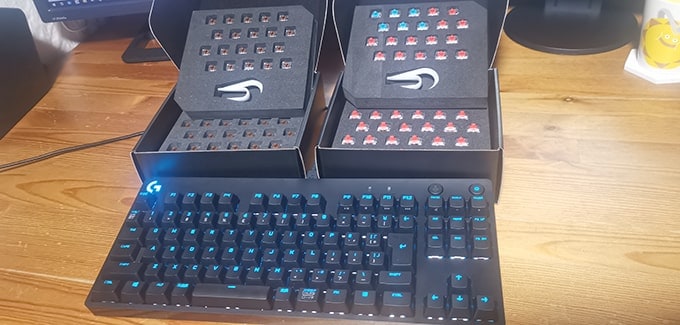 Logicool G PRO X レビュー】サクサク爽快な青軸！最強に使いやすい