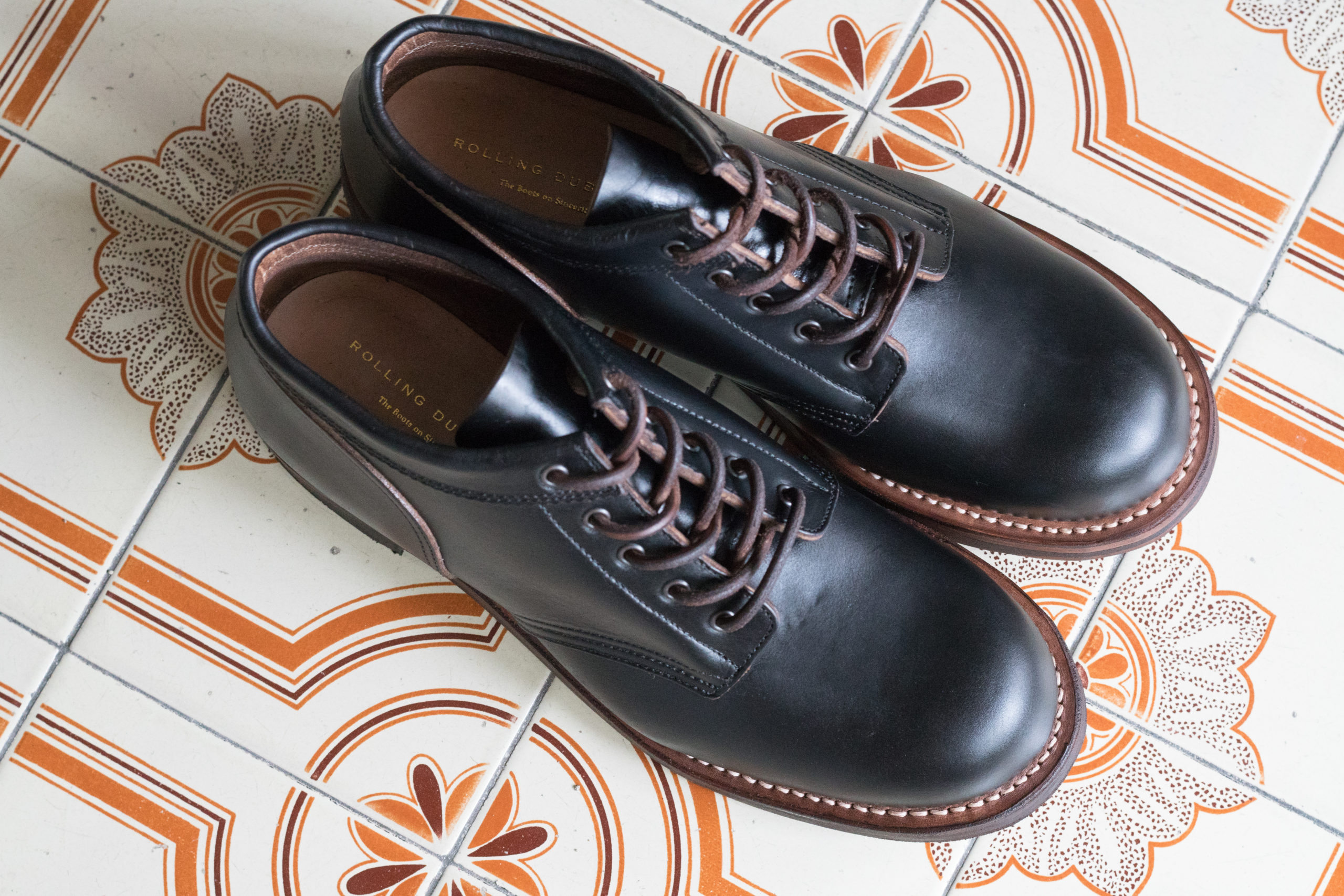 Rolling Dub Trio Coupen 皮鞋，開箱，截然不同於粗曠美製皮靴的精緻作