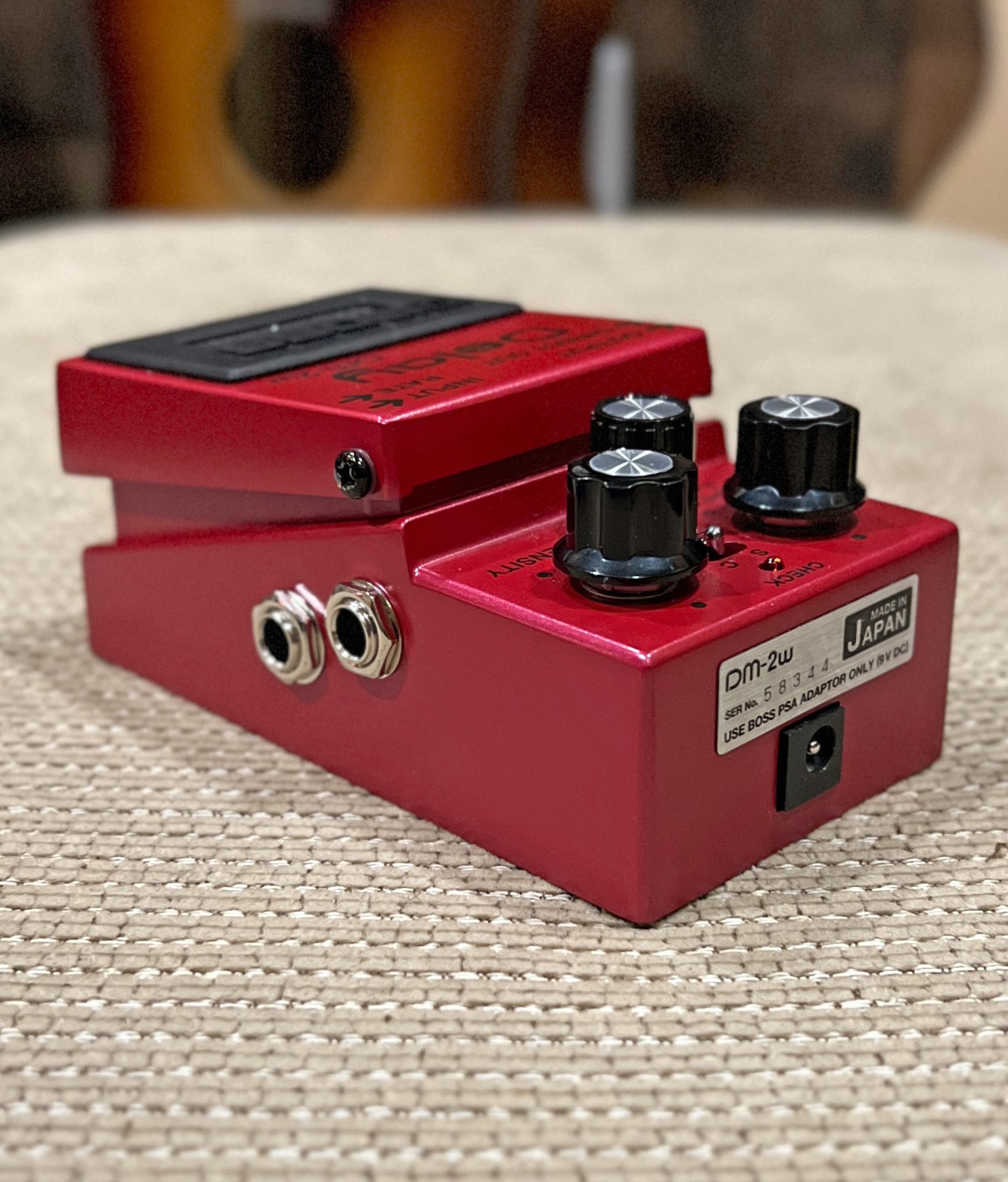 USED Boss DM-2W Waza Craft Analog Delay Pedal, Made in Japan